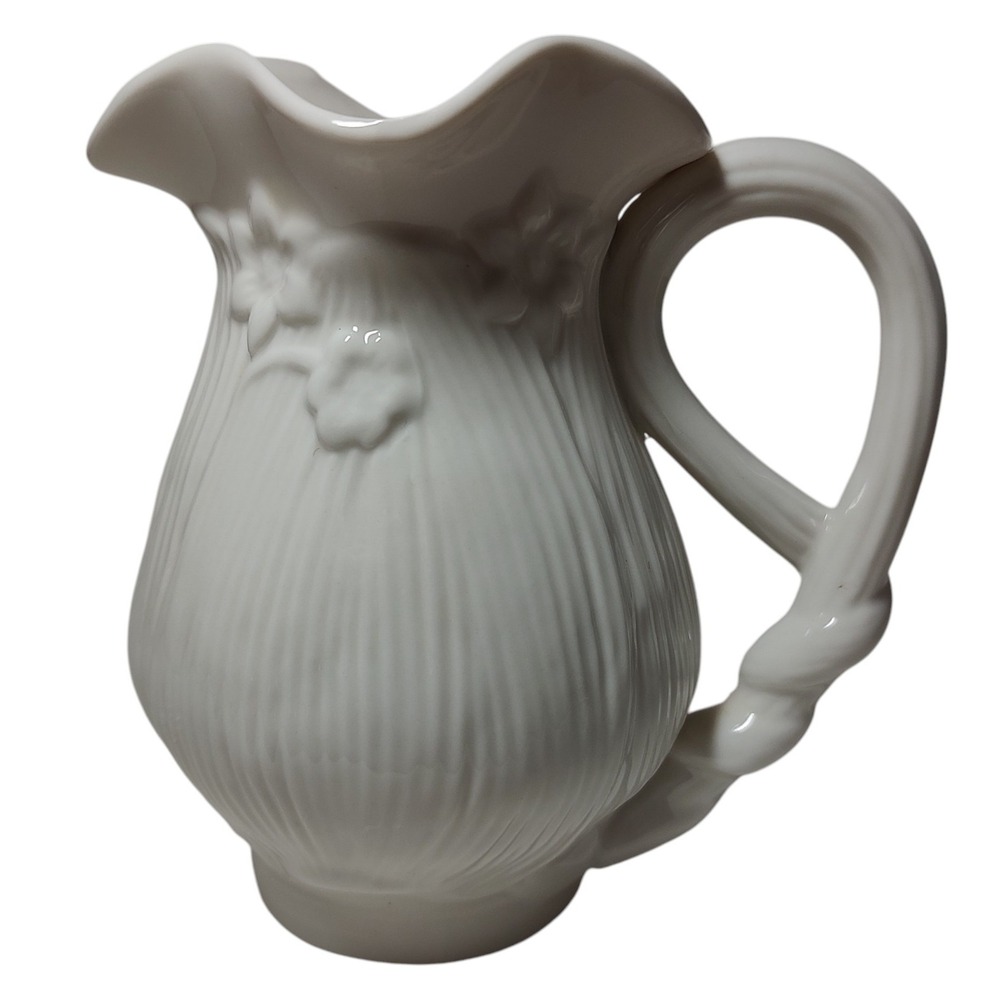 Graces Teaware Pitcher Vase Porcelain White Ribbed Floral Daffodils SEE